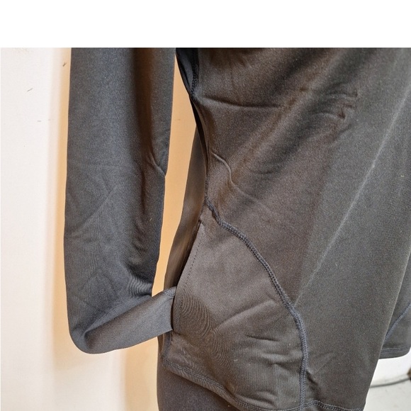 NEW! Shadow Sport Fitted Mock-Neck 1/4Zip Athletic Jacket, Black. Moist Wicking - Picture 4 of 8